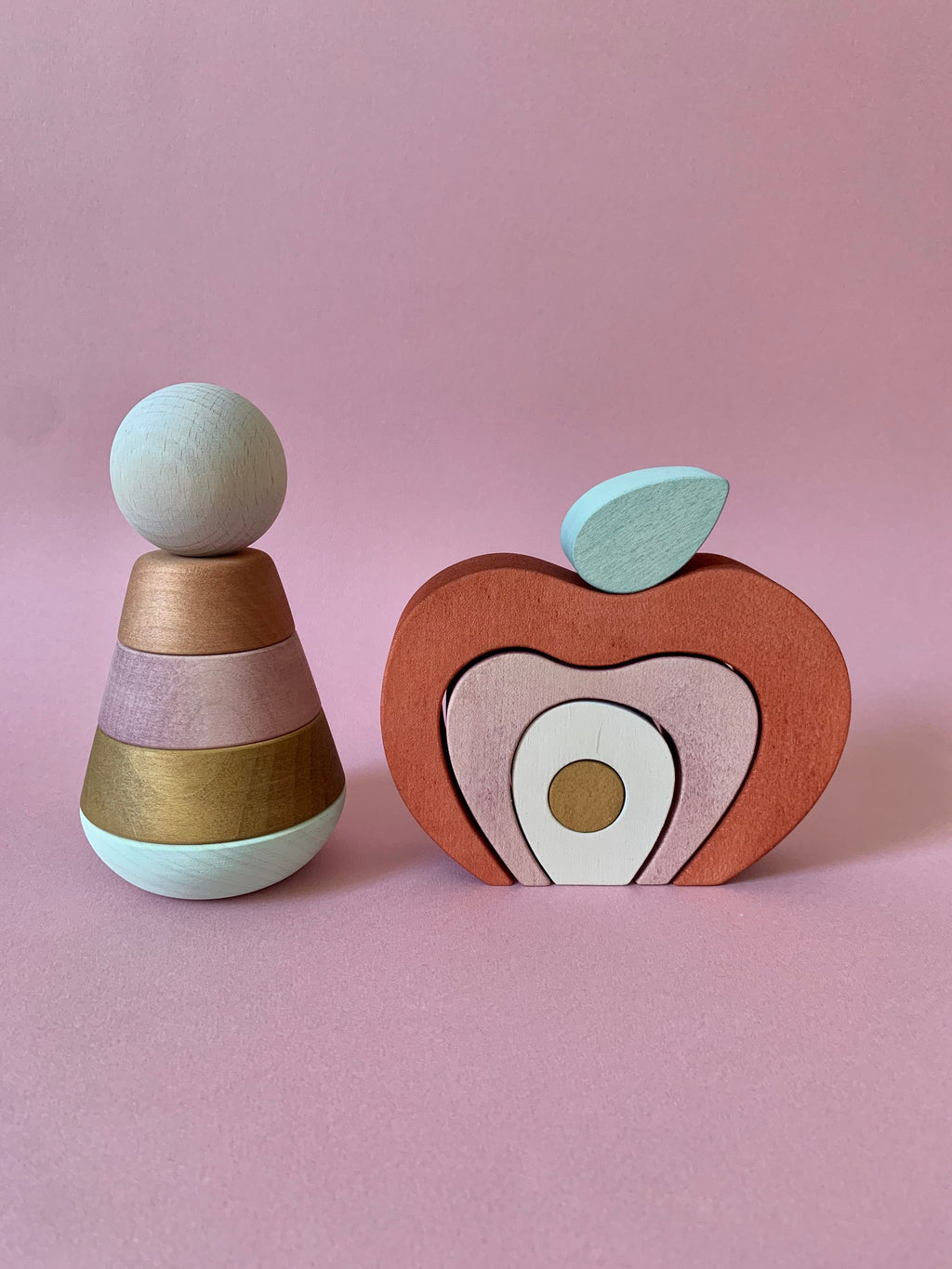 Jouet en bois - Tour empilable  "Pastel