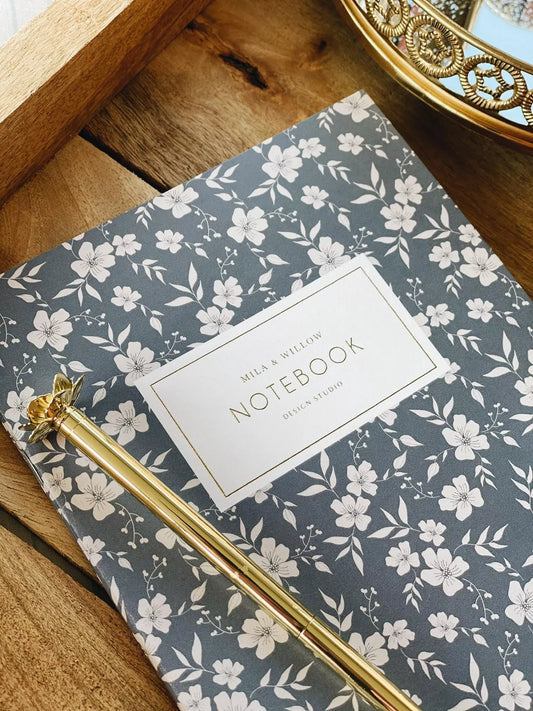 Carnet floral blanc et bleu