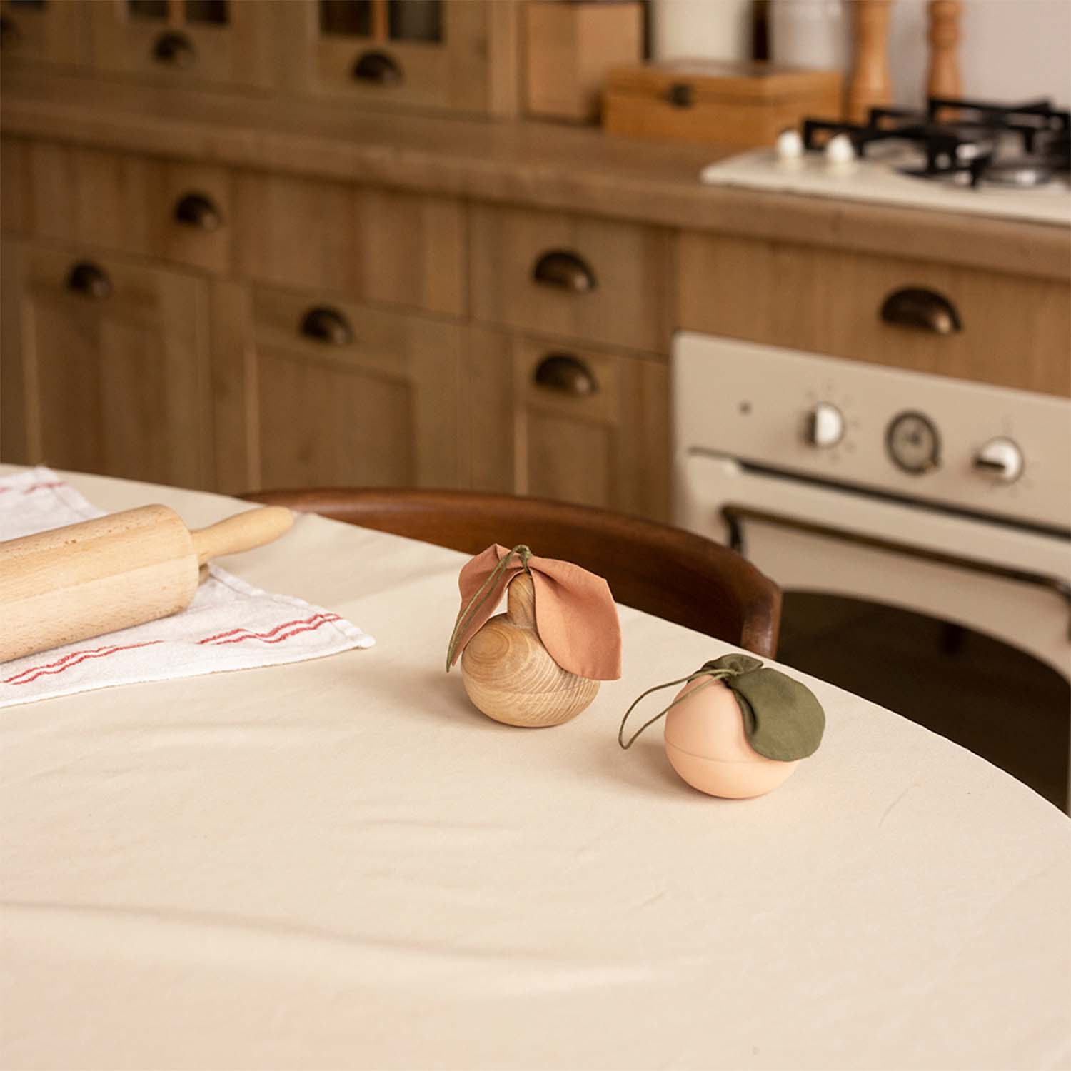 Jeu d'histoire Pomme et son petit ami