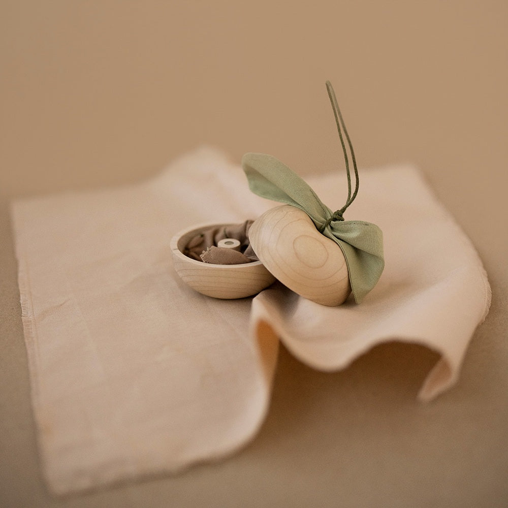 Jeu d'histoire Pomme et son petit ami