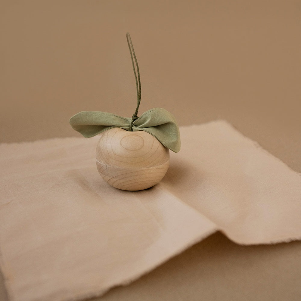 Jeu d'histoire Pomme et son petit ami