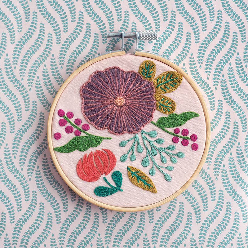 Kit à broder motif Bouquet - Mini labo