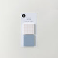 Notes adhesives carrées bleues et blanches à carreaux