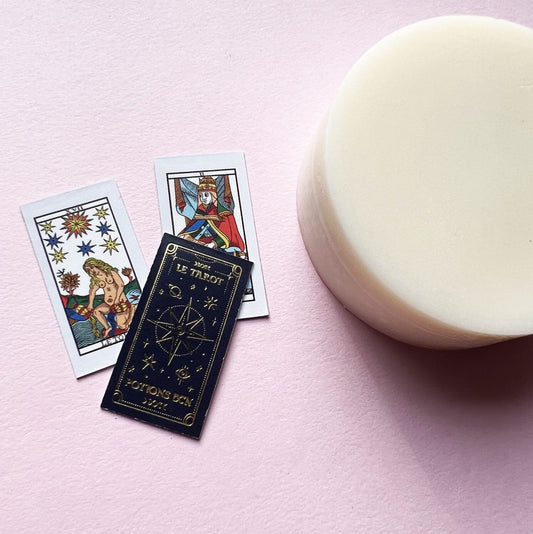 Fondant parfumé avec tirage de Tarot (Passé, Présent et Futur)